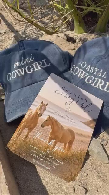 Cowgirl Pair